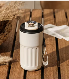 Smart Digital Thermal Bottle – 450ml Insulated Stainless Steel Travel Mug